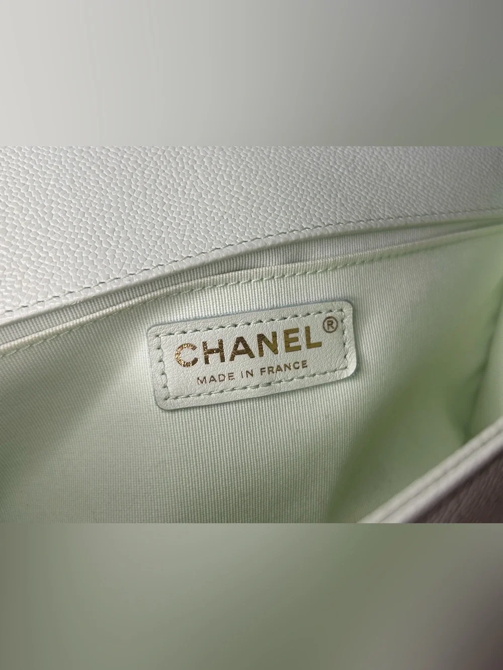 🩷TRADE🩷CHANEL Medium Boy Flap Bag Quilted Caviar Leather Light Green - Picture 15 of 16